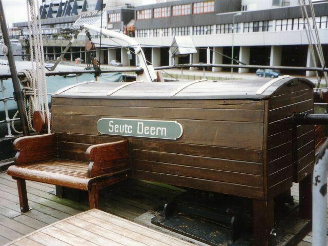 An Bord des Seglers Seute Deern