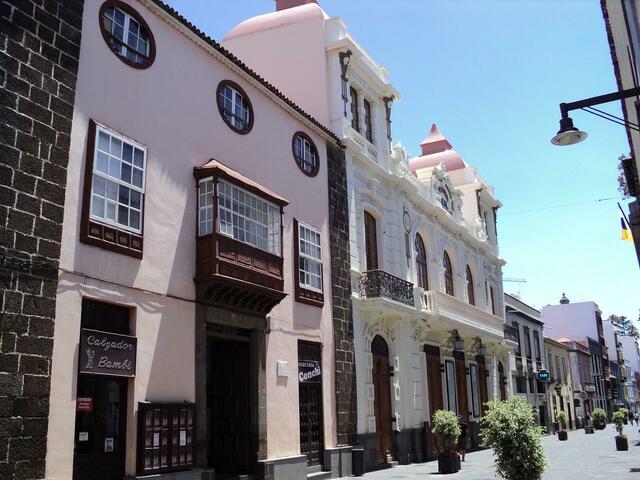 TEATRO LEAL IN DER FUßGÄNGERPASSAGE