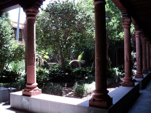 INNENHOF VON SAN FRANCISCO