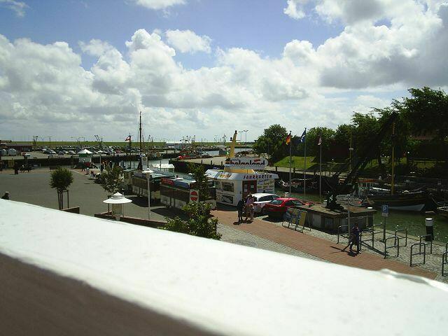 Blick vom Chinarestaurant zum Hafen