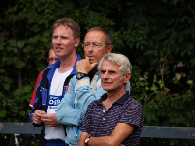 Co-Trainer Legende Gerle Ortelt, Trainer-Legende Lothar Hoffer und Kapitäns-Legende Michael Feder (von rechts nach links)