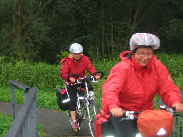 Auf der Brücke nach Hetschburg