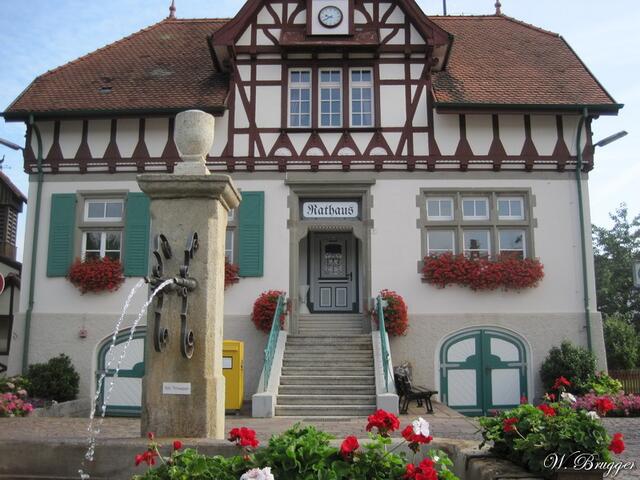 Ein Dorf zwischendrin
