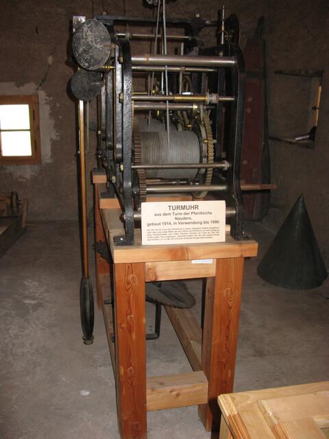 Eine alte Turmuhr