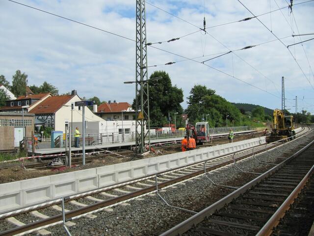 Arbeiten am Bahnsteig in Cölbe