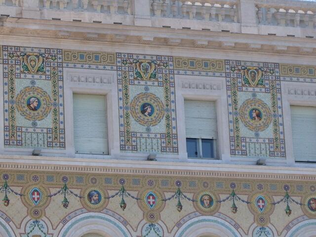 Reichhaltige Mosaik-Medallaions