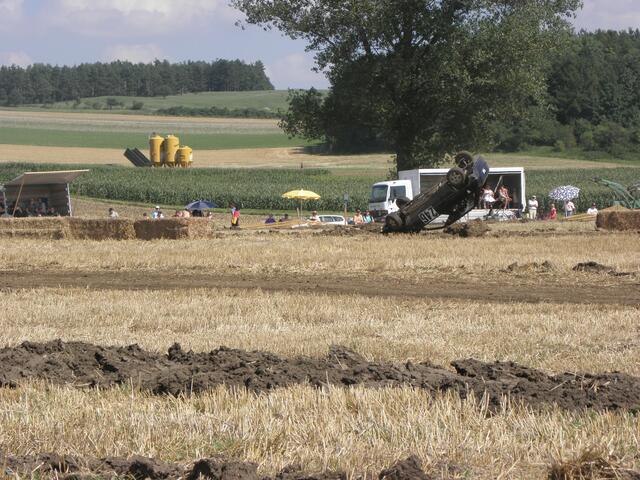 Keine Sorge, dem Fahrer ist nichts passiert.