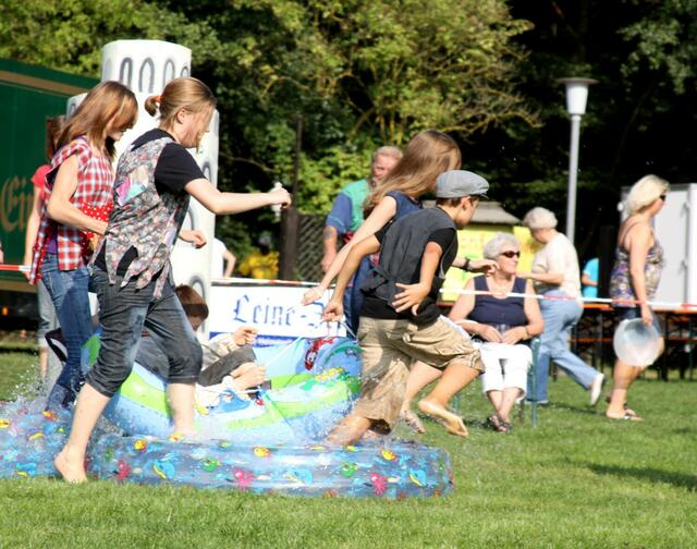 Schwungvoll und gar nicht Wasserscheu