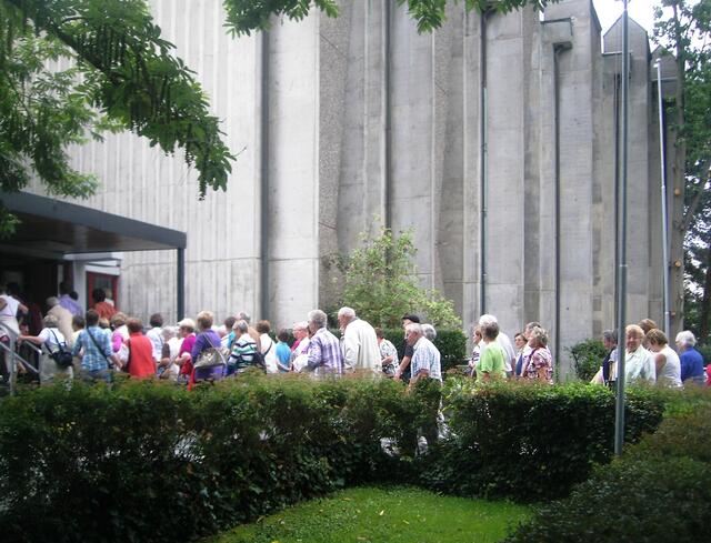 Ihr Ziel ist die Marienkirche bei uns in Linz.