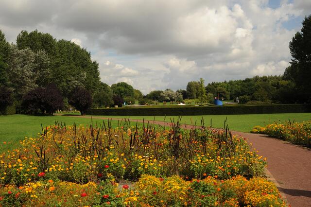 Leider waren die Bänke zum ausruhen alle durch den Regen nass.