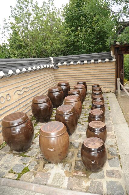 Er ist ein Geschenk der Stadt Seoul.