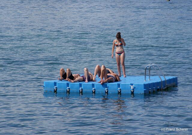 Wasserwacht Friedberg - Badespaß und Sonnenfreude am Friedberger Baggersee