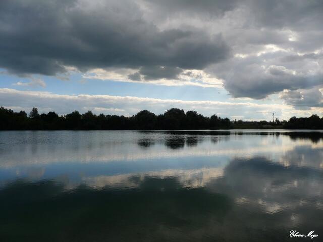 Die Wolken ziehen umher...