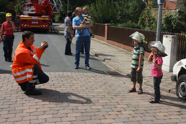 auch diese Kleinen werden Feuerwehrleute! | Foto: Uwe Wolf