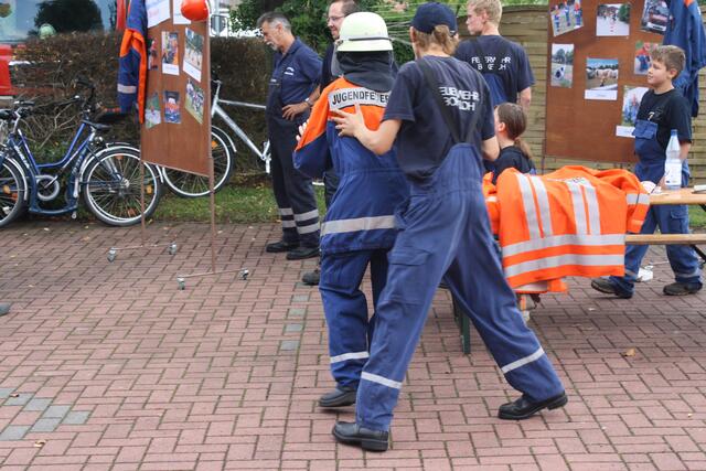 Bei der Jugendfeuerwehr war auch was los | Foto: Uwe Wolf
