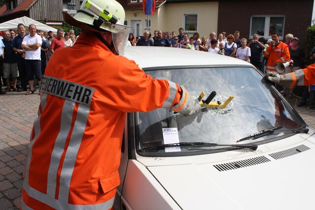 Unfall mit eingeklemmter Person! | Foto: Uwe Wolf