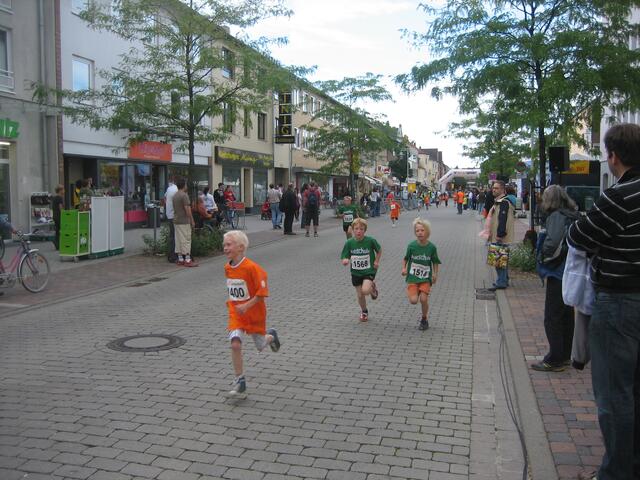 Zieleinlauf der 2 km Läufer
