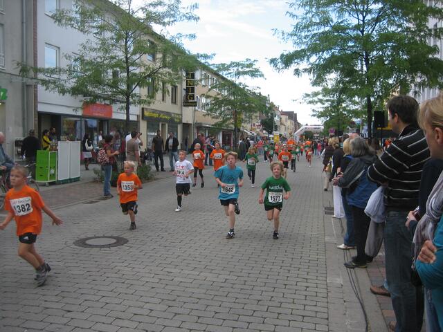 Zieleinlauf der 2 km Läufer