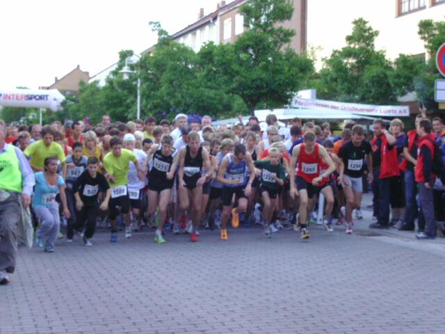 Start des 4Km (2Runden) Laufes