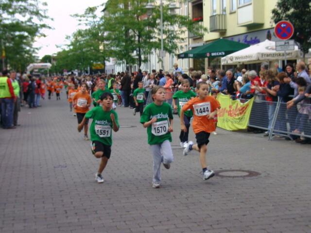 2Km Lauf der Grundschulen