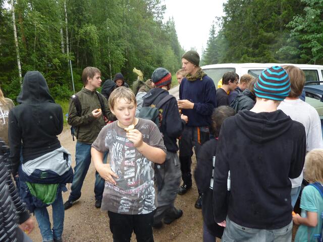 Verpflegungspause im Regen