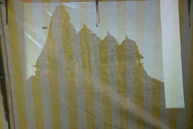 Eigenwillige Leinwand - die Zeltplane