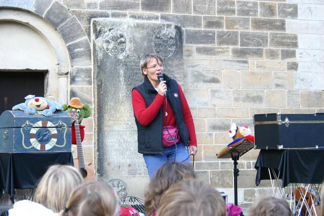 Zum Schluss bedankt sich Pastorin Anke Orths...