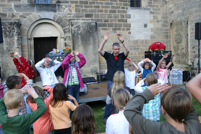 ... stets dürfen die Zuschauer mitmachen