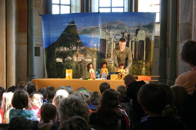 Ricardo in Rio - Figurentheater Die Roten Finger