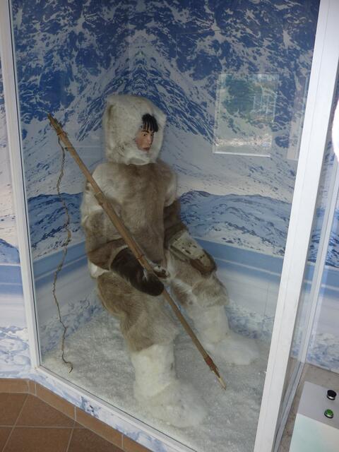 Inuit im Modell - Bärenpark Orsa