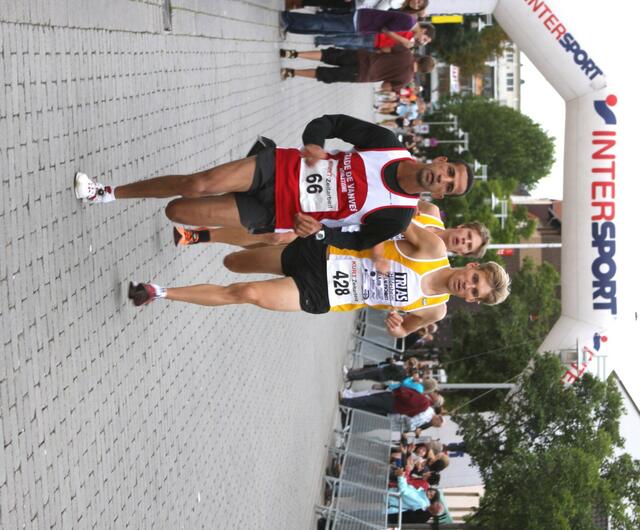 Sieger im 10km Lauf: Abdelghani Jemmal (33:18.11)