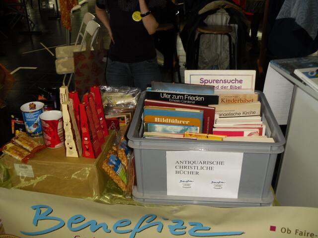 antiquarische,christliche Bücher im Stand