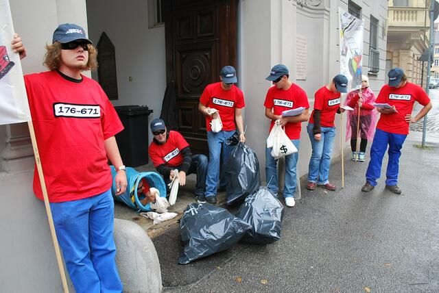 ADE du schöner Zaster