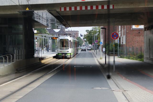 Lindener Bahnhof (oben ausserhalb des Bildes)