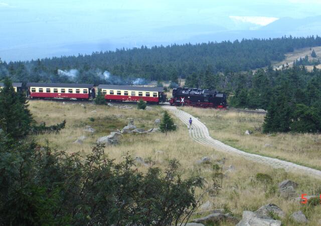 Wie eine Spielzeugeisenbahn