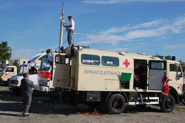 BRK-Einsatzwagen mit Funkeinrichtung aus Langenneufnach