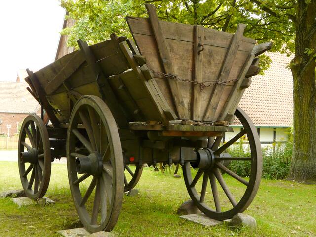 Mehrere Tonnen Gewicht konnte dieser Wagen transportieren.
