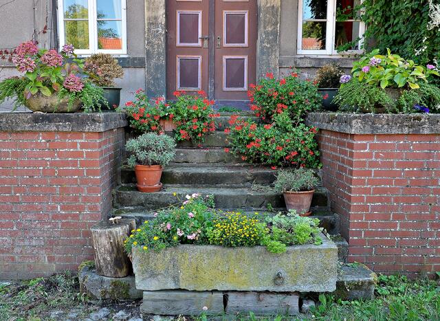 Eingang zum alten Gutshaus