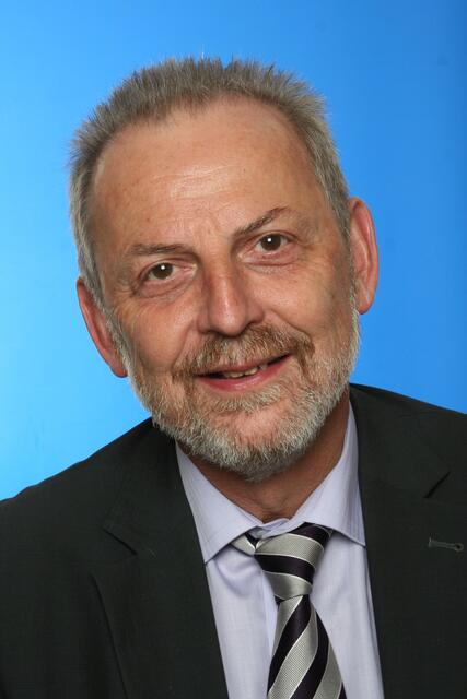 Stadtoberhaupt Klaus Habermann lädt die Aichacher Bürger zu "Innenansichten" des Politikbetriebes ein