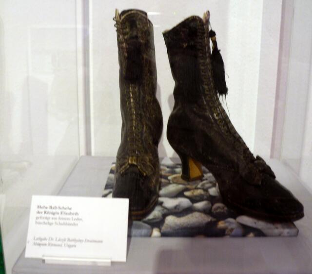 Hohe Ballschuhe von Elisabeth