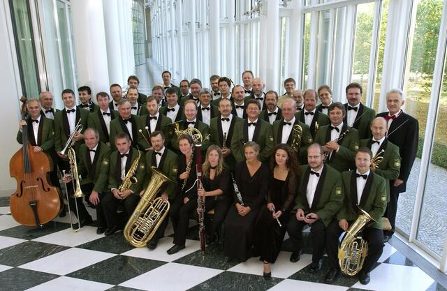 Das Polizeiorchester Bayern spielt zugunsten der Aktion "Sternstunden"