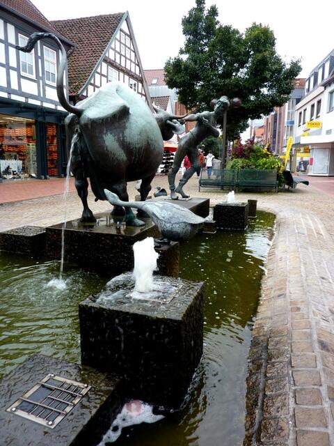 HINTE(R)N ;-)