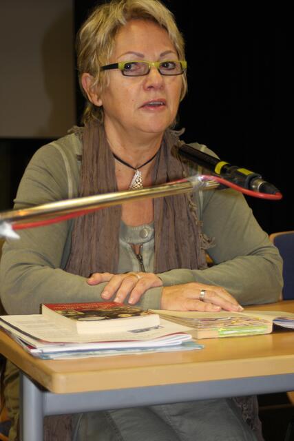Frau Jutta Fleck