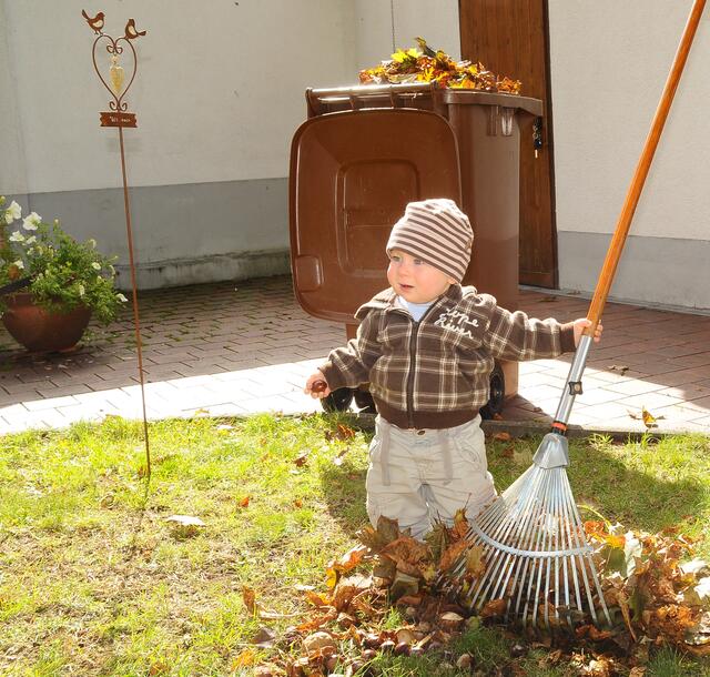 Bei der Gartenarbeit