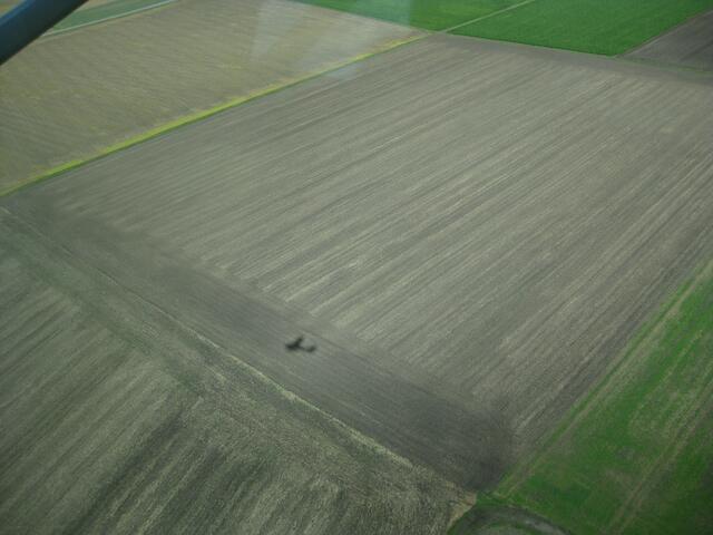 Der Schatten von unserem Flieger.