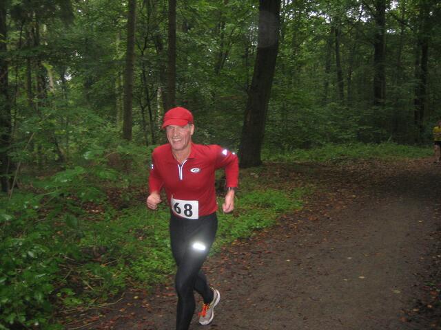 Raimund Schultz geht auf die 2 Runde des 21 km Laufes