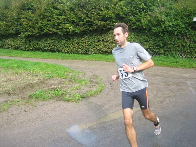 Peter Kniesch, Langenhagen, Sieger des 21 km Laufes
