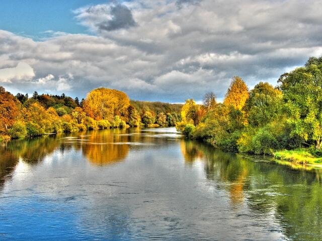 Donau in Herbstfarben, HDR