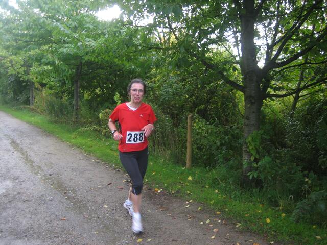 Annegret Häusler, Post SV Lehrte, 10 km, 1:03:20 Std.