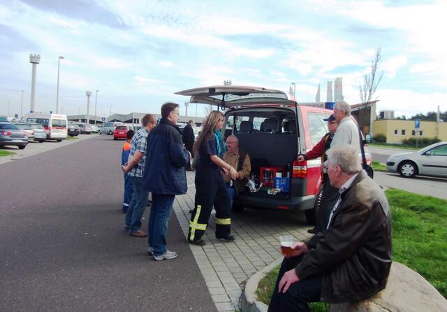 Die Jugendfeuerwehr aus Niederndodeleben war auch da